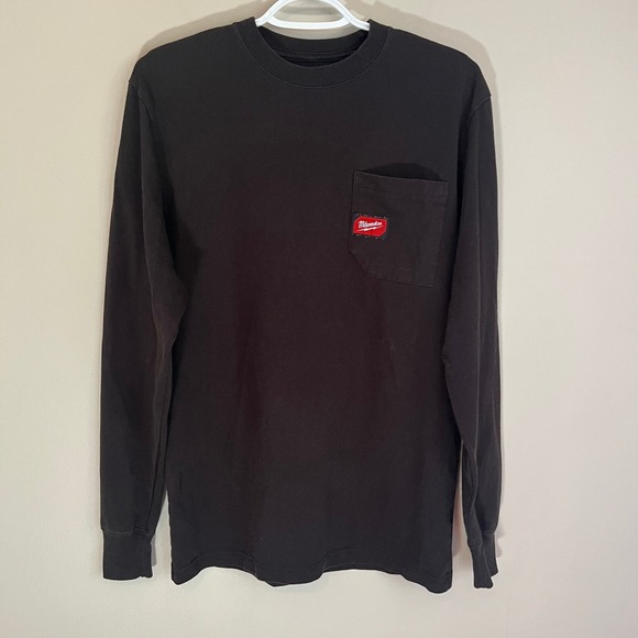 Milwaukee Tool Mens Black Long Sleeve Pocket T-Shirt Size Small Logo Workwear